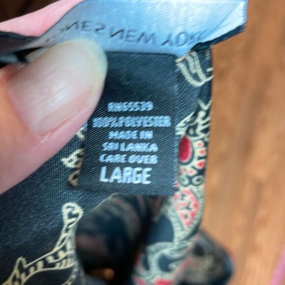 Vintage Jones New York Chemise, Black, red, gold paisley, Large - Picture 7 of 7